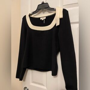 Entro Black and Cream Sweater